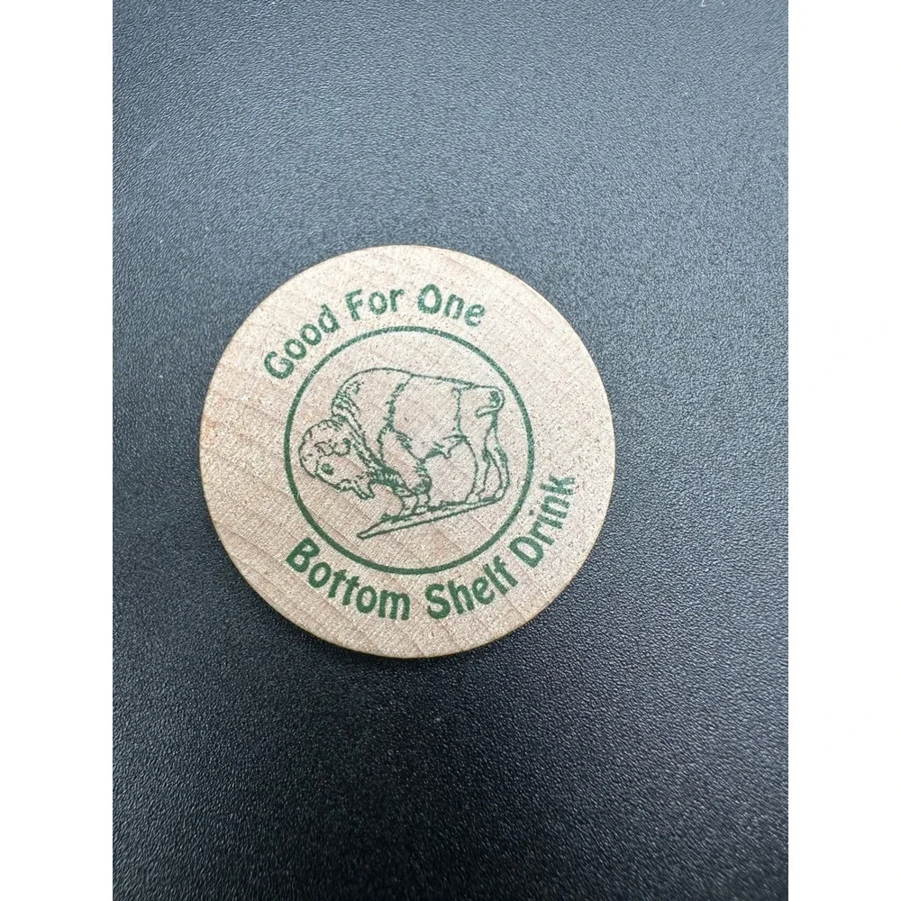Vintage RD's Roadhouse‎ Bar & Grill Wooden Token Good For One Bottom Shelf Drink